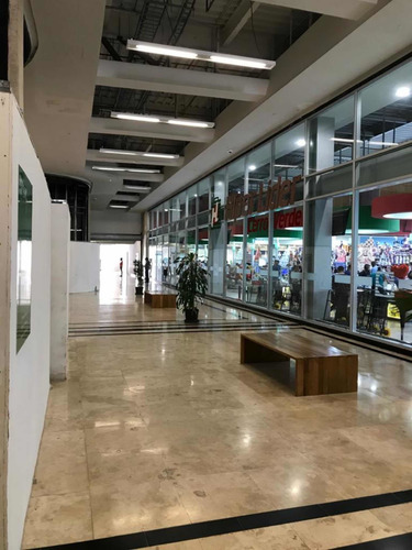 Imagen 5 de 8 de Local Comercial En Venta, Parque Cerro Verde