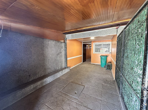 Casa Amplia 3d 2b Con Local Comercial La Pintana