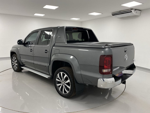 Imagem 4 de 10 de Volkswagen Amarok 3.0 Cd 4x4 Tdi Highline Extreme (aut)