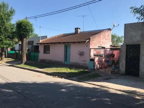 Imagen 2 de 3 de Casa En Venta En Capilla Del Señor 3 Ambientes
