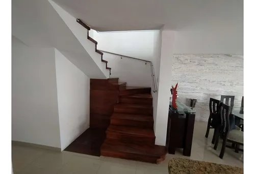 Casa En Venta - Alto Prado