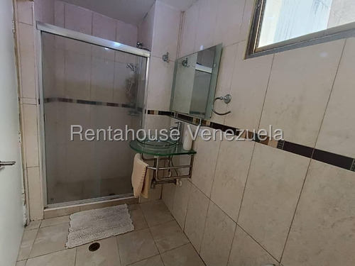 Amplio Apartamento En Venta Ubicado En San Jose De Tarbes Fm La Zona Mas Centrica Deee La Zona Norte De Valencia.