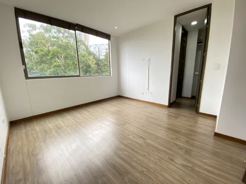 Apartamento En Arriendo Ubicado En El Poblado Sector Los Balsos (27090).