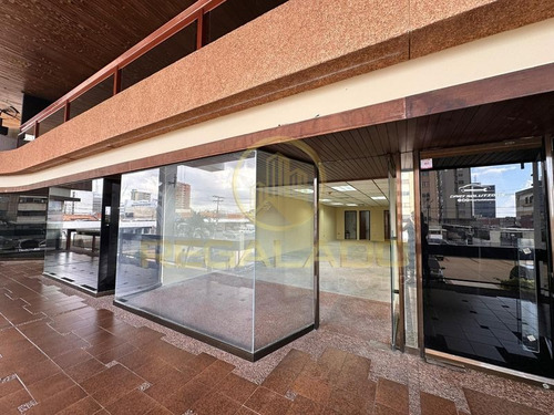 La-364 Zona Norte Locales Comerciales Centro Comercial Los Niveles Calle 76