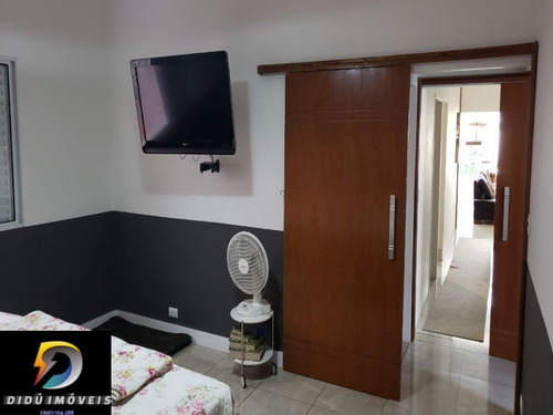 Imagem 6 de 30 de Casa Térrea Recém Reformada No Rudge Ramos Com 231 M² De Área Construída, Sendo 3 Dormitórios, Amplo Quintal E 5 Vagas Cobertas. - Ca00113 - 69669653