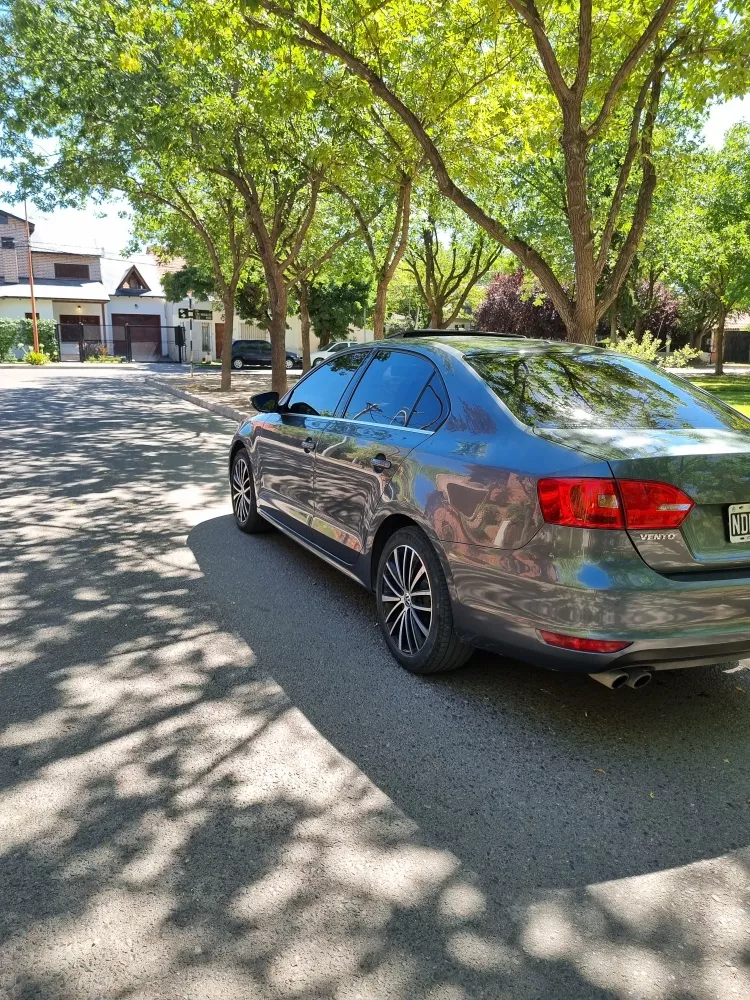 Volkswagen Vento 2.0 Sportline Tsi 200cv