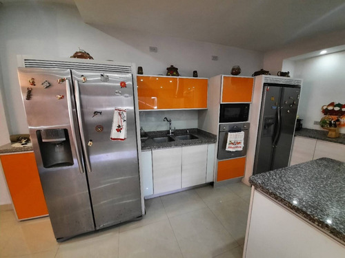 Imagen 11 de 14 de Townhouse En Venta En Guataparo