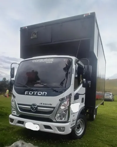 Vehiculo Con Furgon Grande, Llantas 90%, Bien Cuidado