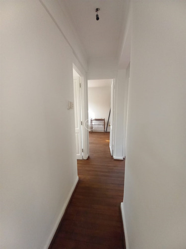 Casa En Venta De 4 Dorm. En Providencia Cercano A Falp