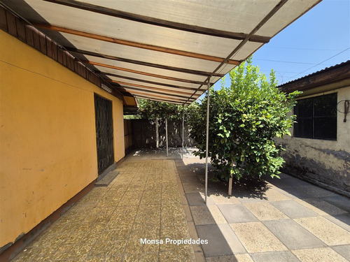 Casa En Venta De 3 Dorm. 1 Baño Con Amplio Patio En Macul