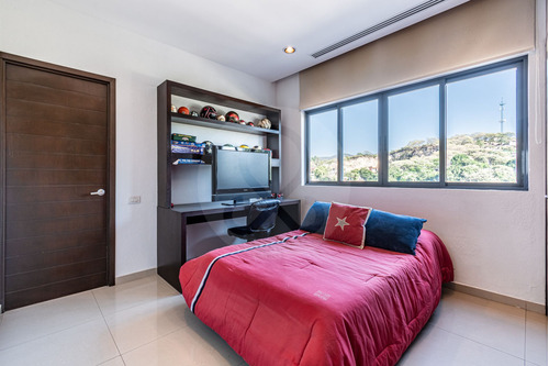 Departamento En Venta En Fraccionamiento Paraíso Country Club