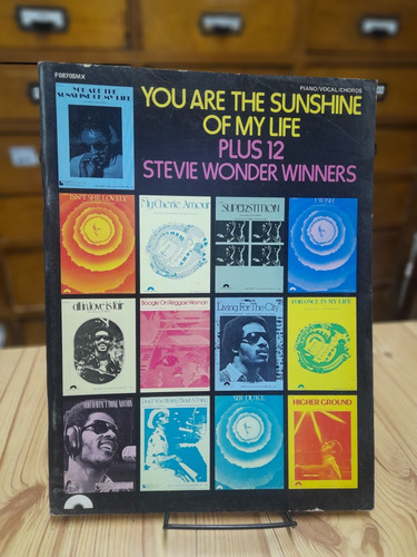 Álbum De Partituras Stevie Wonder -winners Piano/chords/voca (Usado)