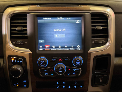 Ram Classic Laramie 5.7 2022