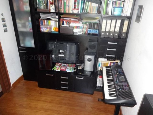 Imagen 10 de 21 de Venta De Acogedor Apartamento En Alto Prado / Ofc 22-5992