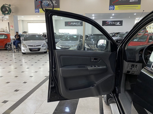 Imagem 14 de 15 de Toyota Hilux 3.0 Srv 4x4 Cd 16v Tdi 4p Automática Completa