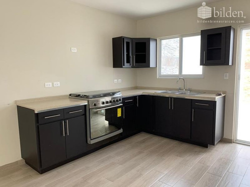 Casa Sola En Venta Fracc. Los Nogales Residencial En Durango
