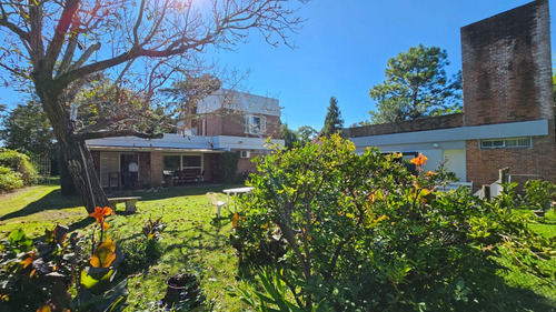 Casa En Venta En Luján
