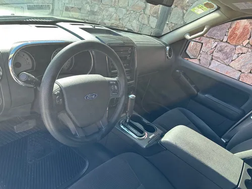 Ford Explorer 4.6 Xlt V8 3er Asiento Sync 4x2 Mt