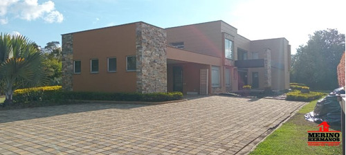 Casa En Arriendo En Rionegro - V. Llano Grande.
