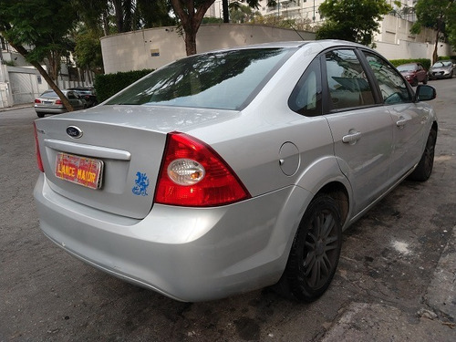 Imagem 8 de 10 de Focus Sedan 1.6 Flex