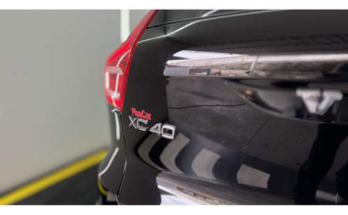 Volvo XC40 1.5 T5 RECHARGE R-DESIGN GEARTRONIC