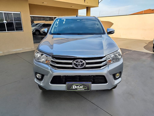 Imagem 3 de 15 de Toyota Hilux 2.8 Srv 4x4 Cd 16v 2017
