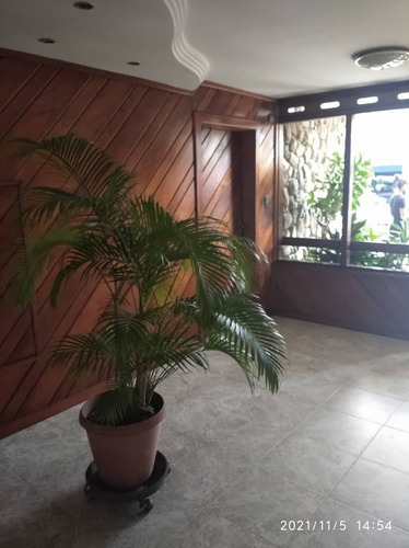 Imagen 10 de 10 de Rosmeli Vende Cómodo Apartamento En Res. Don Bosco Al Lado Del C.c La Granja Naguanagua