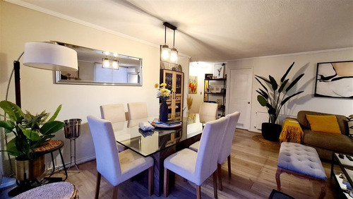 Departamento En Venta De 2 Dorm. En Las Condes