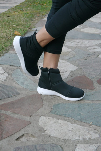 Imagen 4 de 8 de Zapatillas Mujer Tipo Botita Con Cierre Deportivas