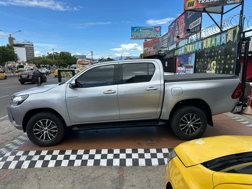 Toyota Hilux Srv 2.8 At 4x4 Diesel