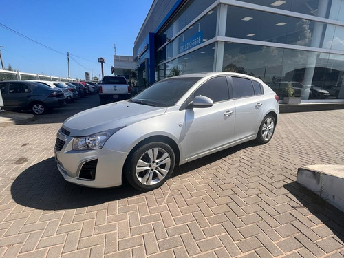 Imagen 2 de 17 de Chevrolet Cruze 5p 1,8 Ltz Ac