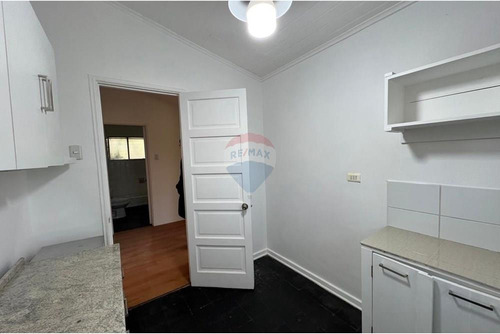 2d 1b Con 4000 M2 Terreno. Galpón 21 M2
