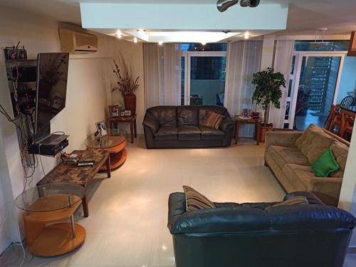 Imagen 5 de 14 de Casa En La Urb. El Cedral