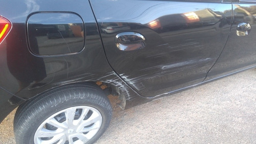 Imagem 6 de 11 de Renault Sandero 2015 1.0 16v Expression Hi-flex 5p