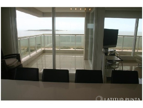 Imagen 11 de 30 de Piso Alto Frente Al Mar