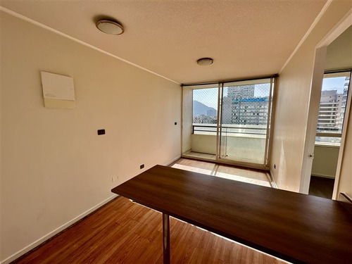 Departamento En Venta De 1 Dorm. En Santiago