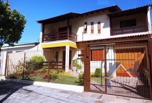 Casa Em Cavalhada Com 4 Dormitórios - Mt1465