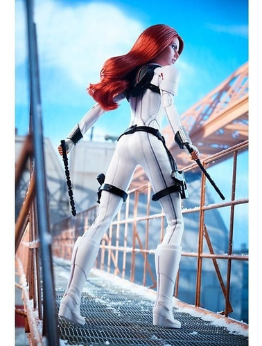 Imagem 5 de 10 de Barbie Black Widow White Viuva Negra Marvel Collector Editio