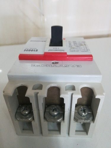 . Breaker De 3x15 Amp. Marca Bticino.mod:e100h.