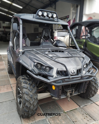 Can Am Commander X