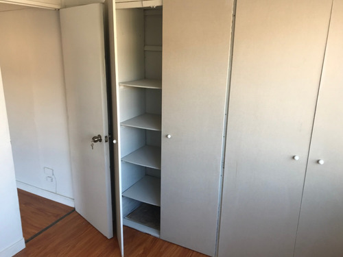 Deopartamento En Segundo Piso, Muy Central, Locomoción.