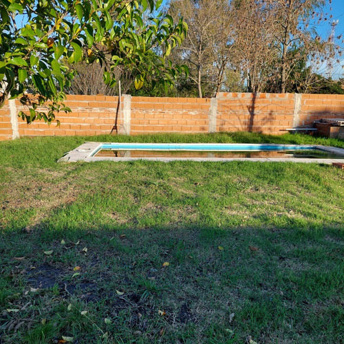 Imagen 10 de 16 de Se Vende Casa Con Pileta De 7x3, Sobre Lote De 700mt2,