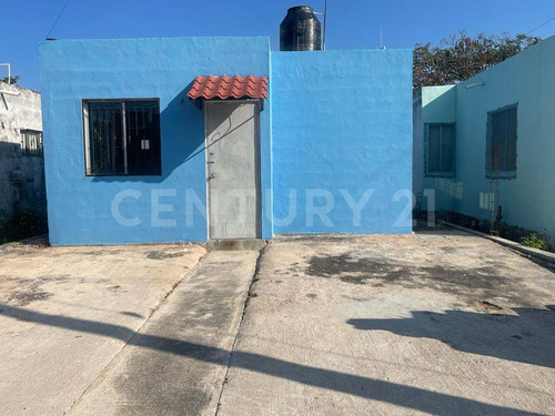 Casa En Venta En Santa Cruz Merida, Yucatan