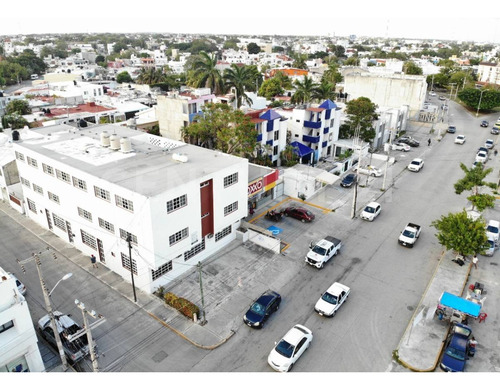 Excelente Edificio En Venta En Av. Xelha, Cerca Del Mercado 28, C3122