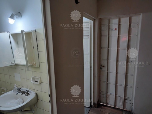 Local En Alquiler En Ciudadela, Tres De Febrero, G.b.a. Zona Oeste