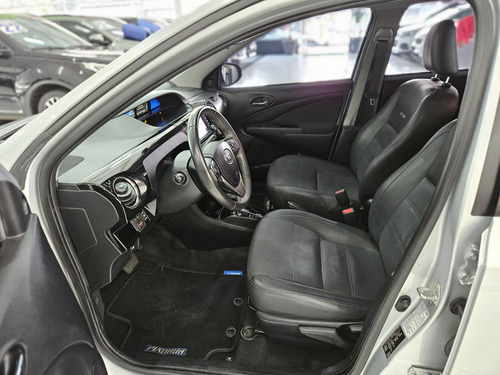 Toyota Etios Etios Platinum 1.5 (Flex) (Aut)