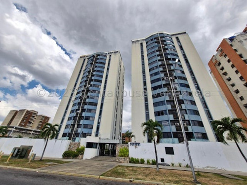 En Alquiler Impecable Apartamento En Base Aragua , Maracay 24-12579 Hp