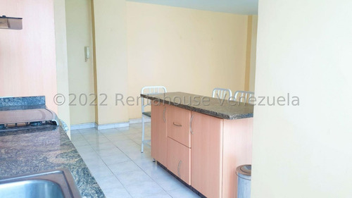 Imagen 5 de 10 de Apartamento En La California Norte -- Mls #22-20937 -- Liliana 04122564657