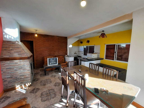 Imagen 4 de 14 de Venta En Block, Casa 3 Ambientes Con Dos Dptos Y Un Galpon