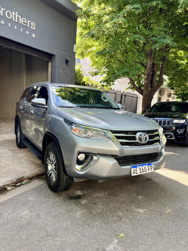 Toyota Hilux SW4 2.8 Sr 177Cv 4X4 At